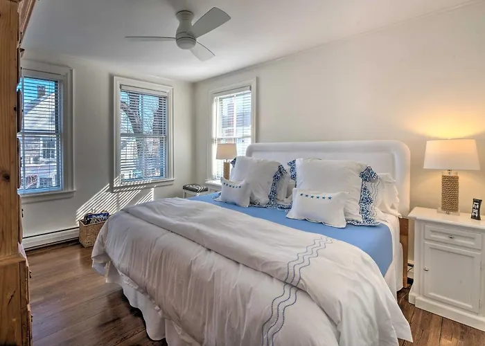 Walk To Attractions: Couple'S Retreat In Nantucket